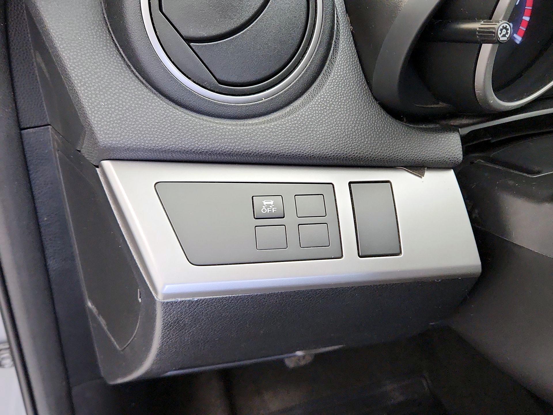 Thumbnail: 2013 Mazda Mazda3 - 13