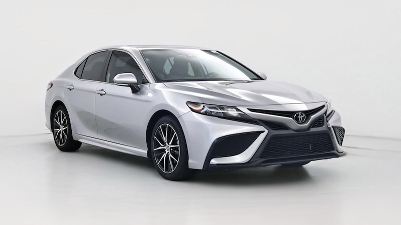 2022 Toyota Camry SE Hero Image
