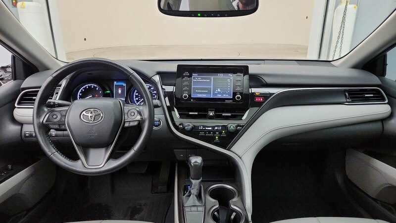 2022 Toyota Camry SE 9