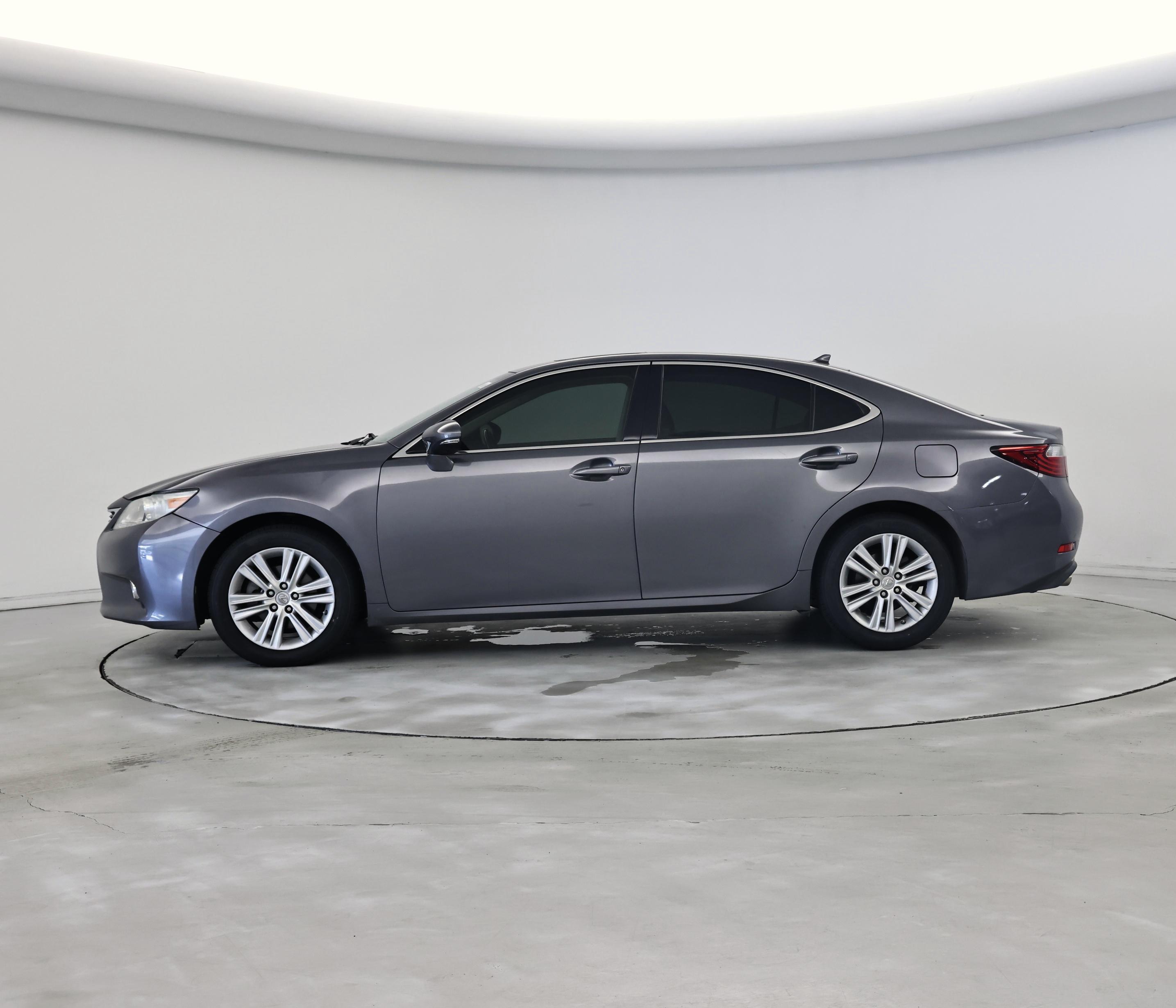 Thumbnail: 2013 Lexus ES - 3