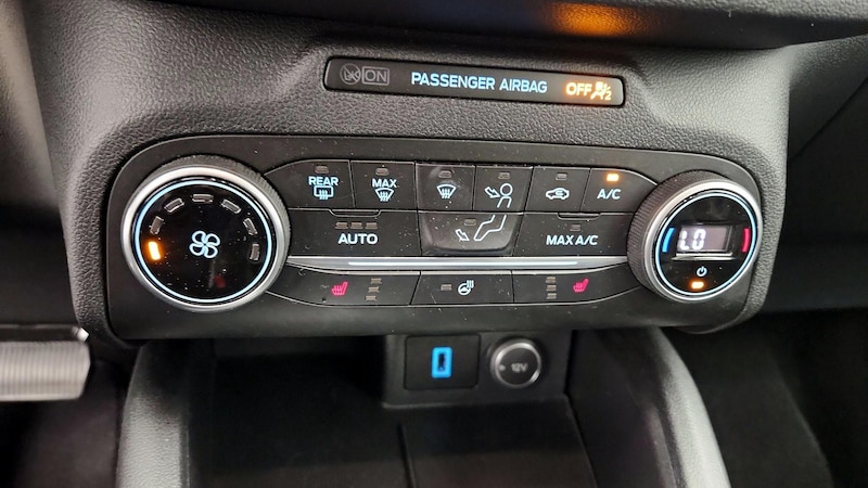2020 Ford Escape SEL 17