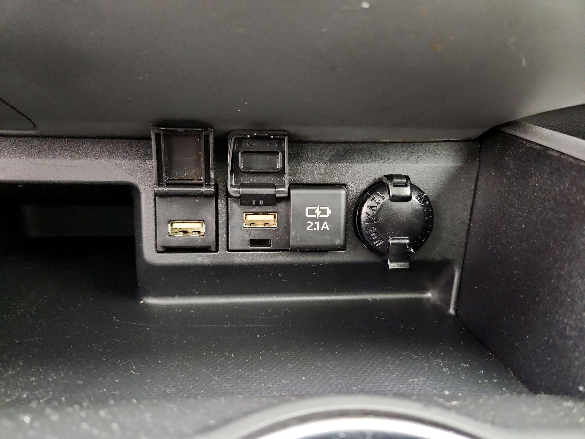 Thumbnail: 2021 Toyota Highlander - 18