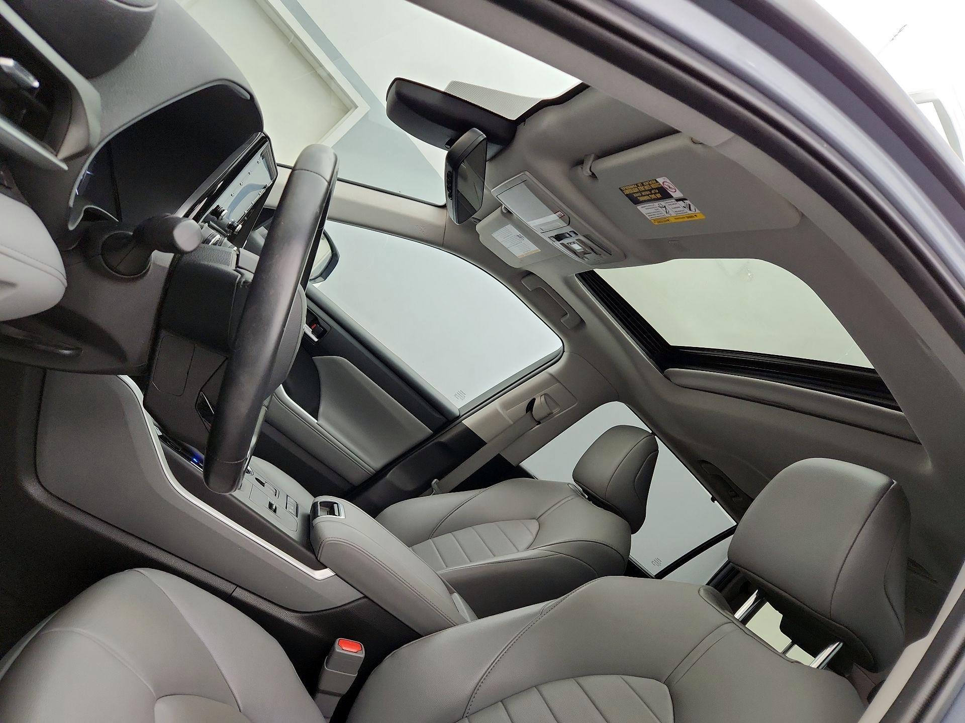 Thumbnail: 2021 Toyota Highlander - 19