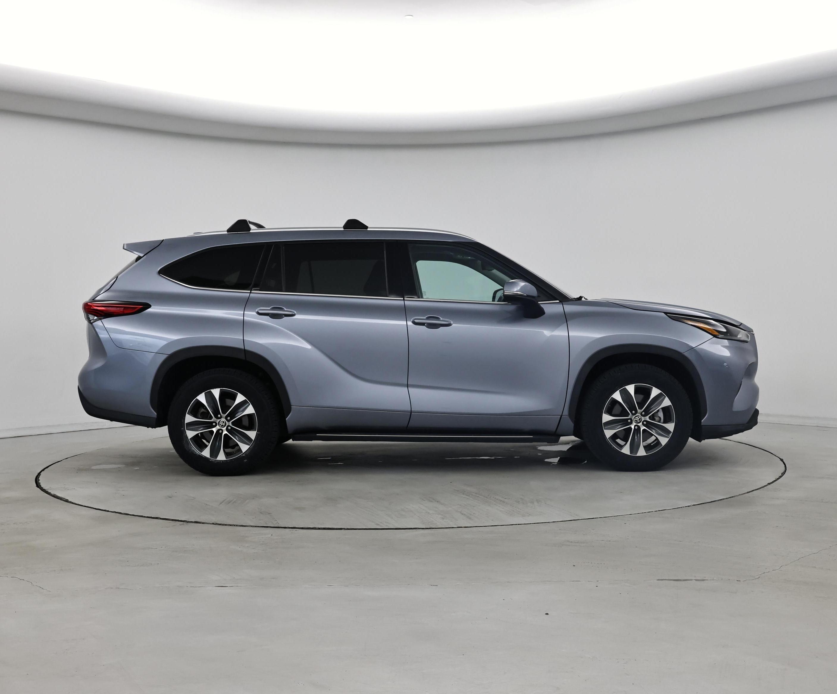Thumbnail: 2021 Toyota Highlander - 7