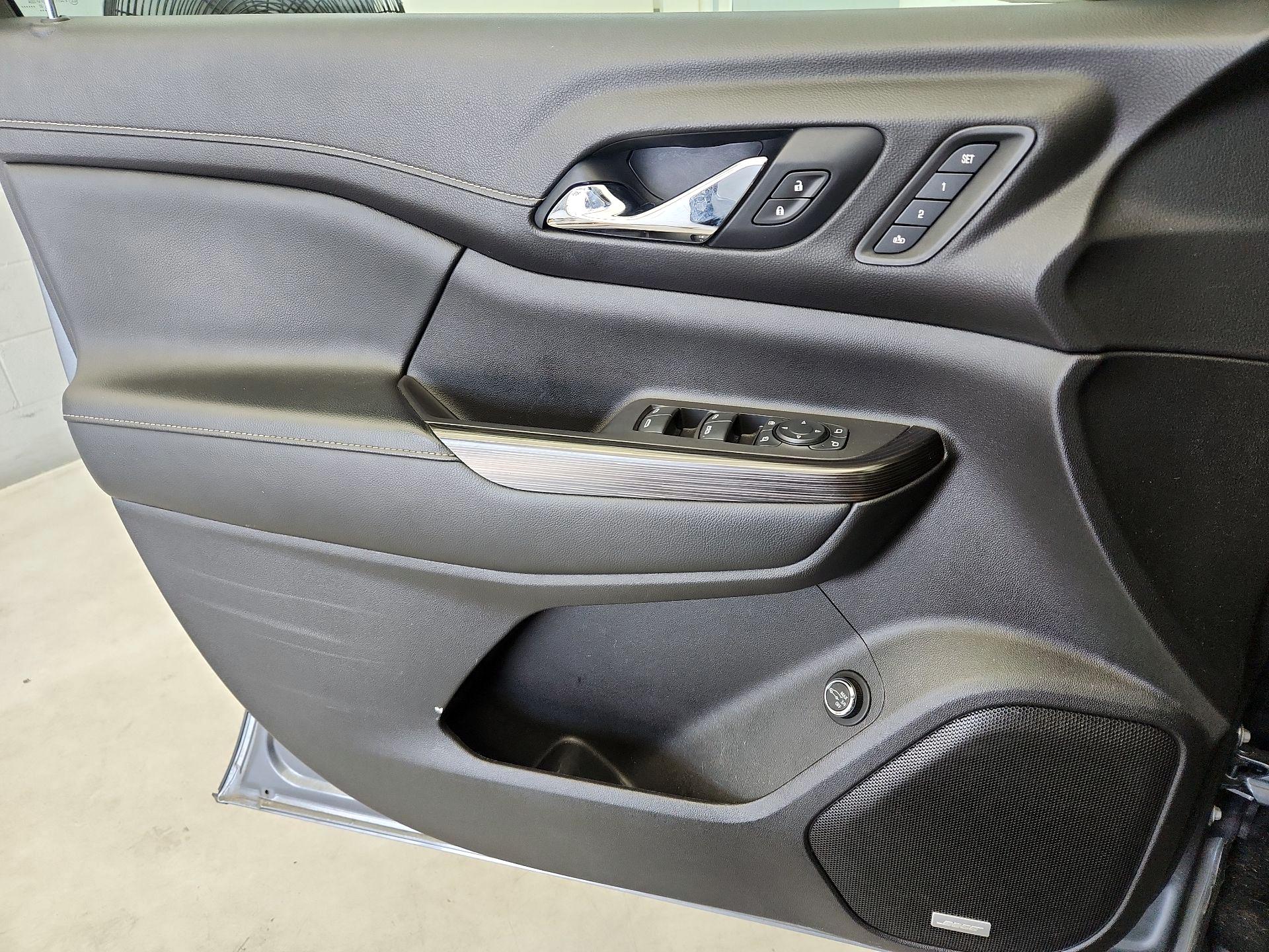 Thumbnail: 2020 GMC Acadia - 12