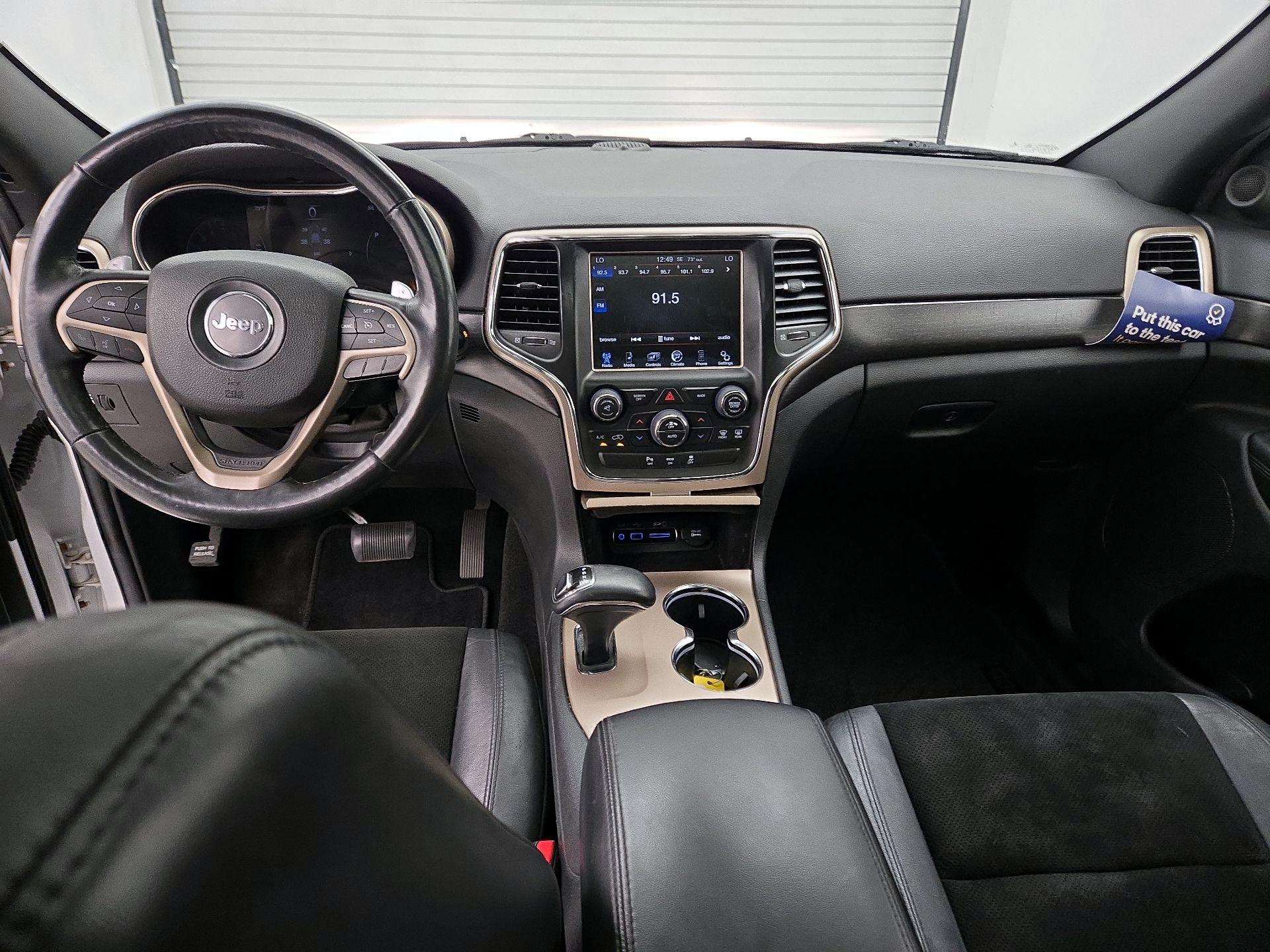 Thumbnail: 2015 Jeep Grand Cherokee - 8