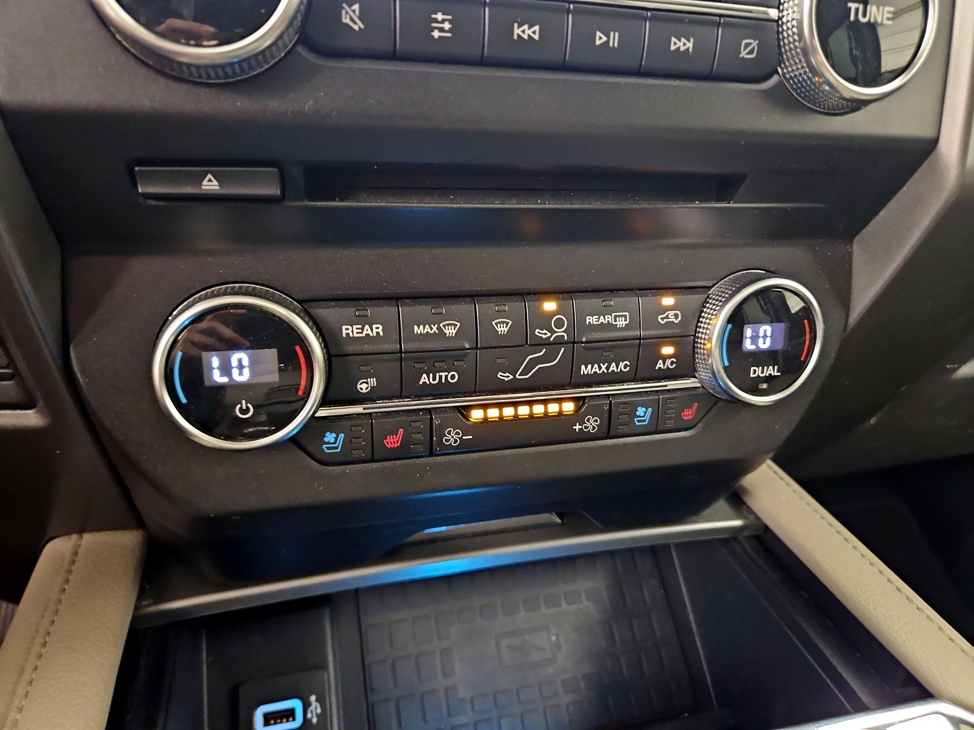 Thumbnail: 2018 Ford Expedition - 17