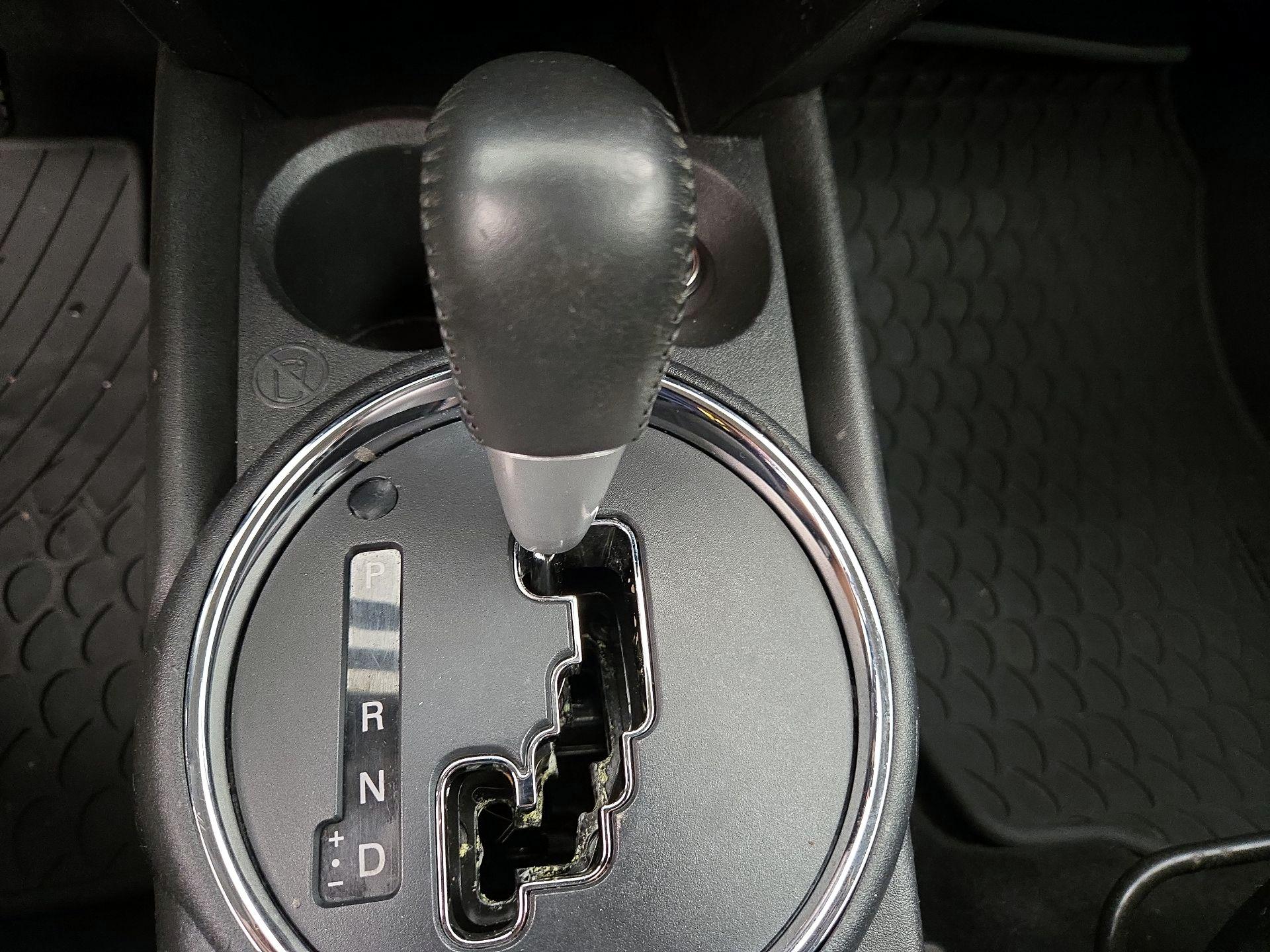 Thumbnail: 2015 Mitsubishi Outlander Sport - 16