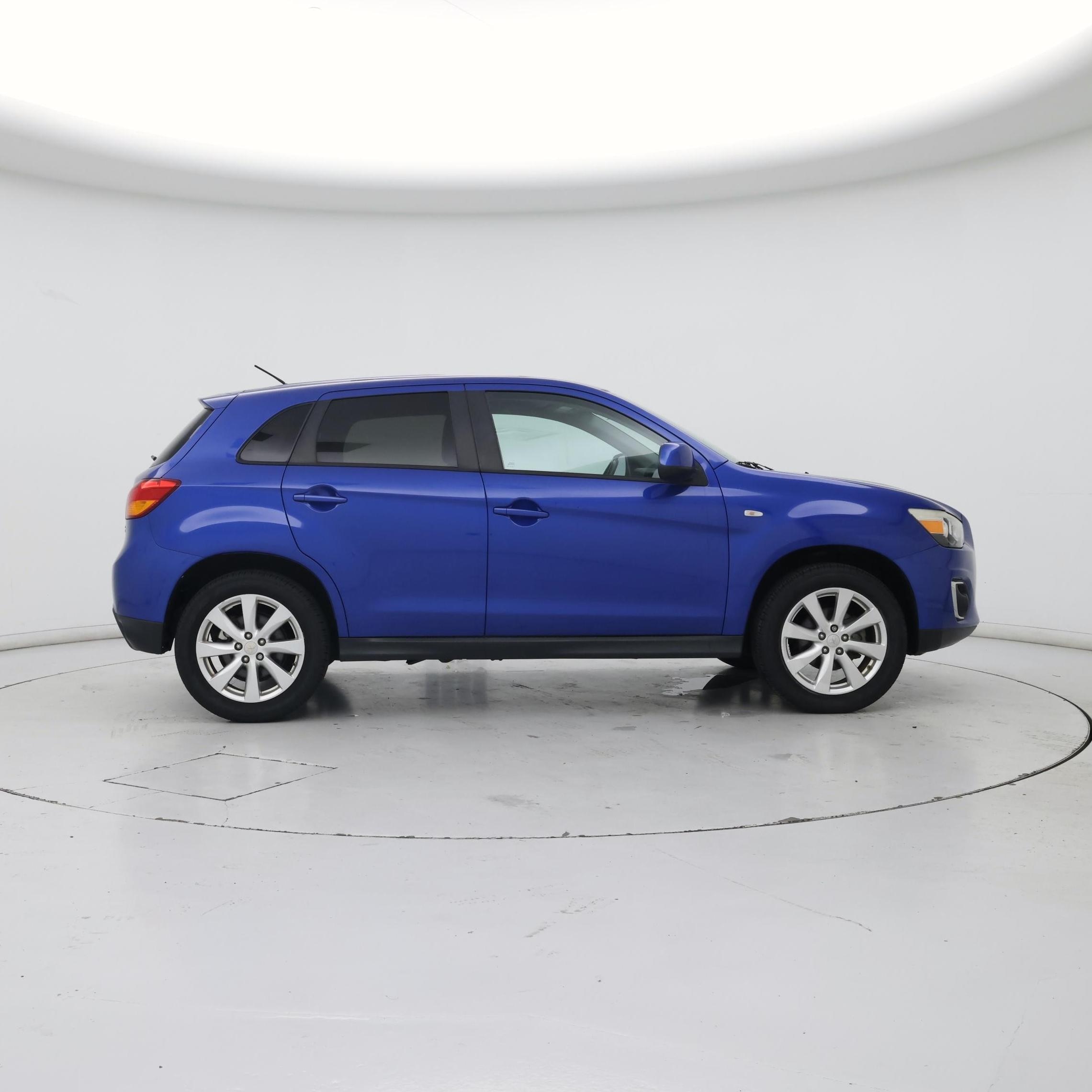 Thumbnail: 2015 Mitsubishi Outlander Sport - 7