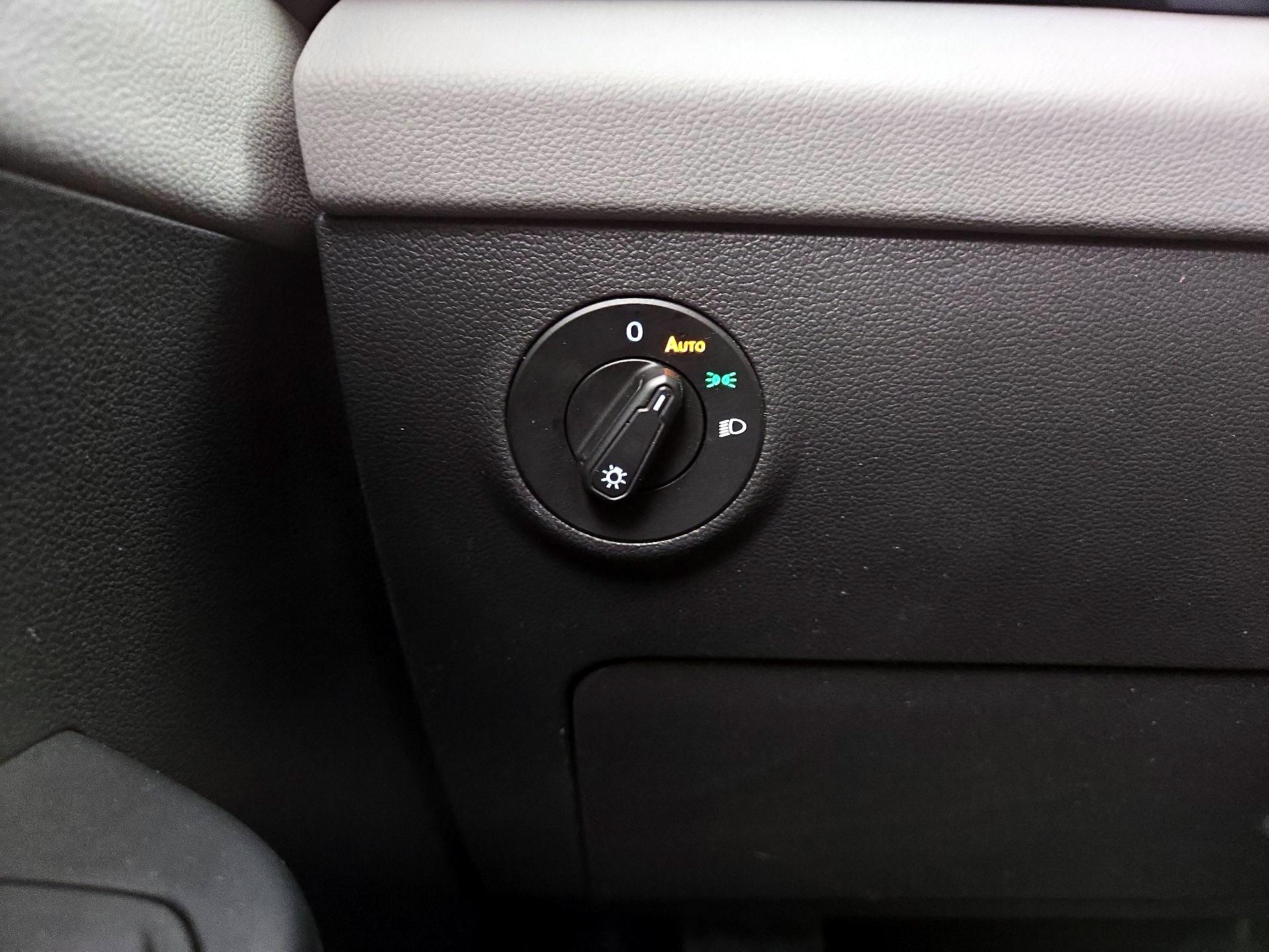 Thumbnail: 2022 Volkswagen Taos - 13