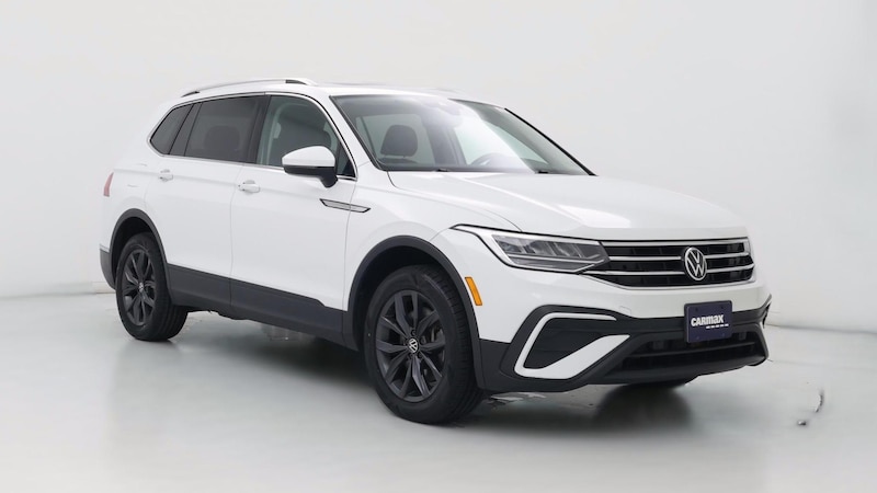 2022 Volkswagen Tiguan SE Hero Image