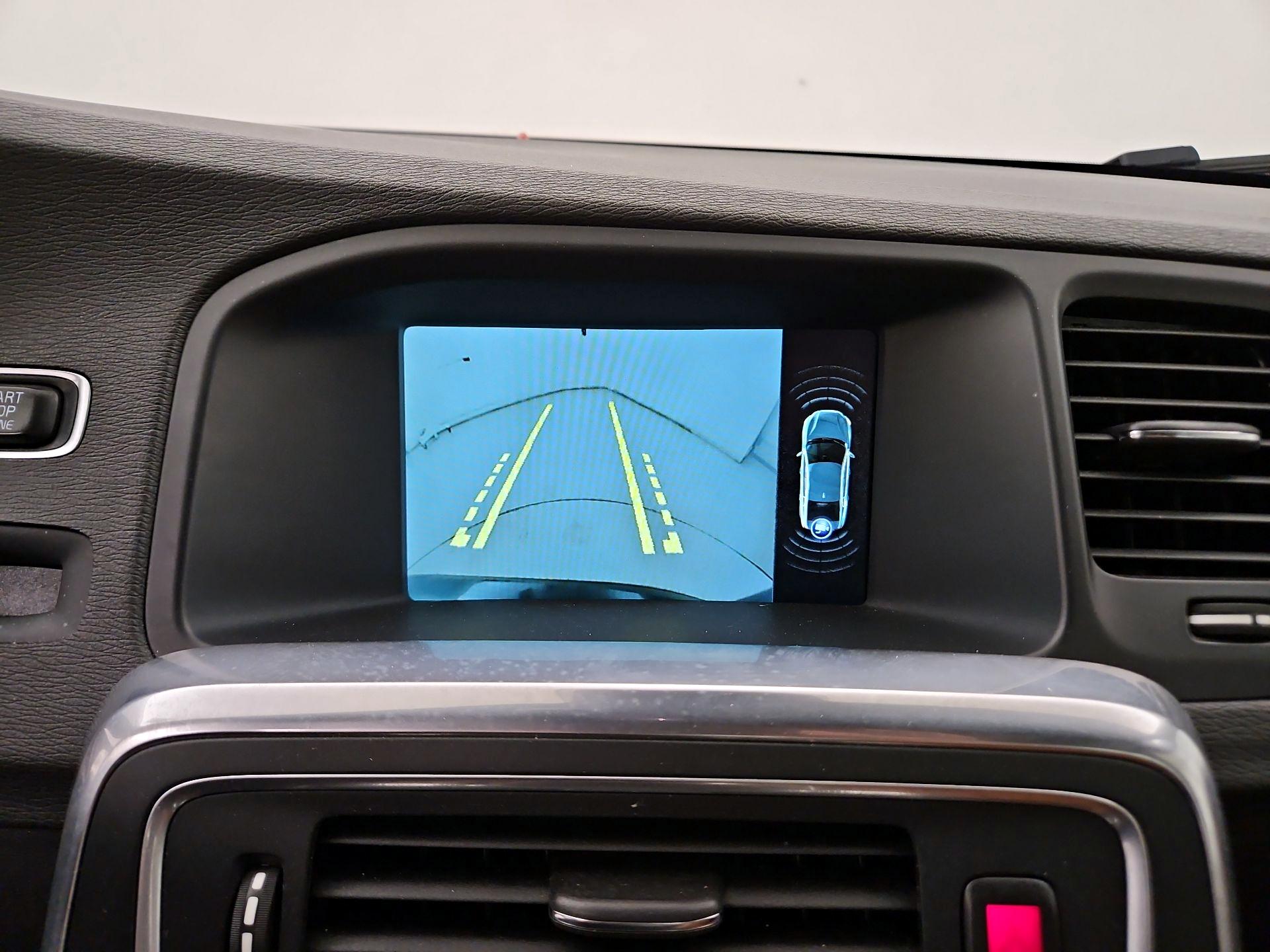 Thumbnail: 2015 Volvo S60 - 15
