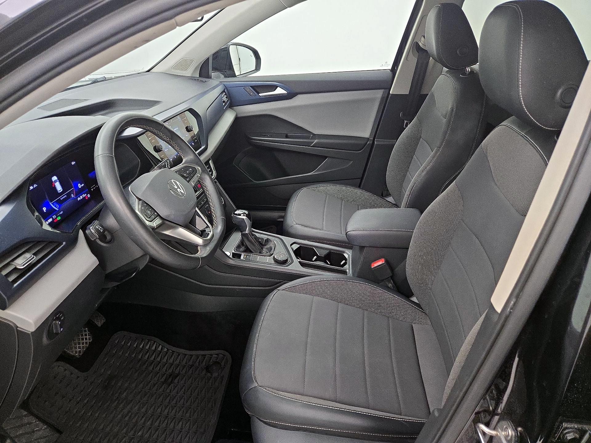 Thumbnail: 2022 Volkswagen Taos - 11