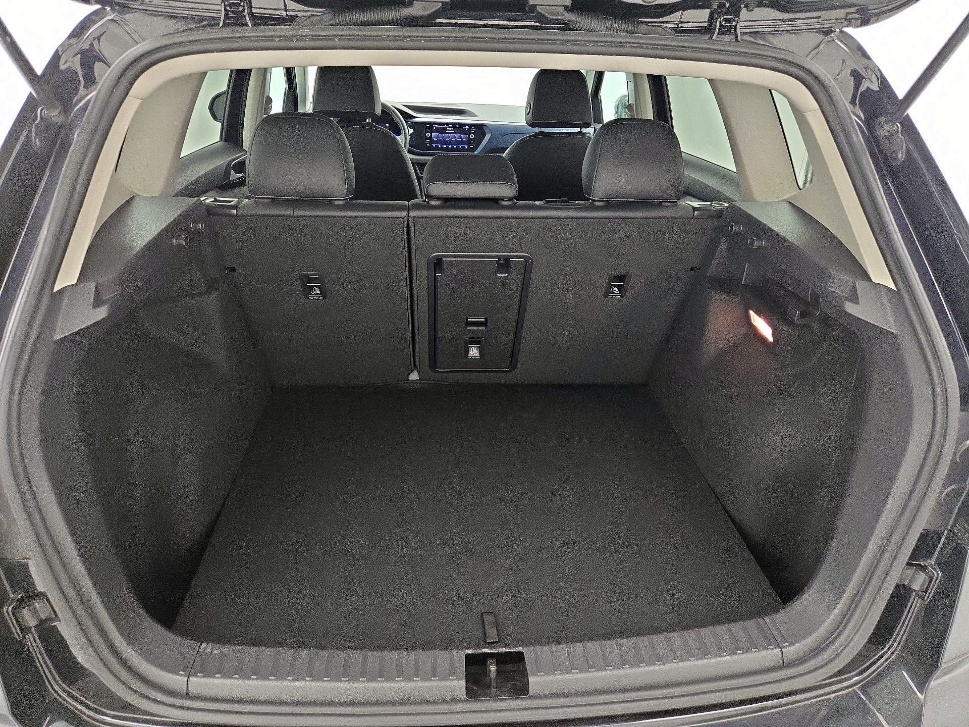 Thumbnail: 2022 Volkswagen Taos - 20