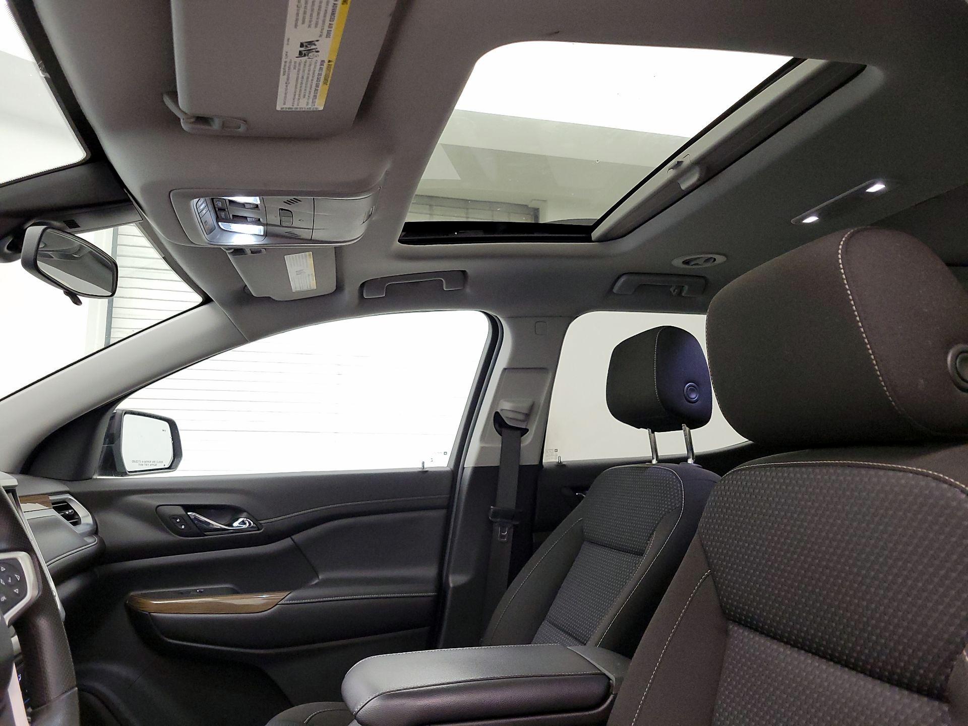 Thumbnail: 2022 GMC Acadia - 19