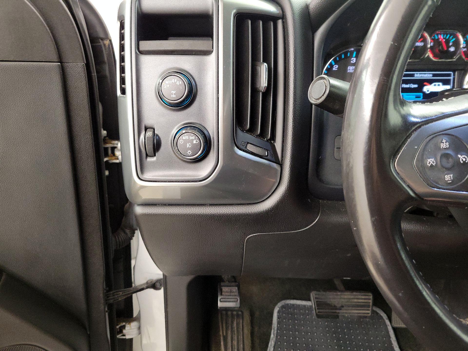 Thumbnail: 2017 Chevrolet Silverado 1500 - 13