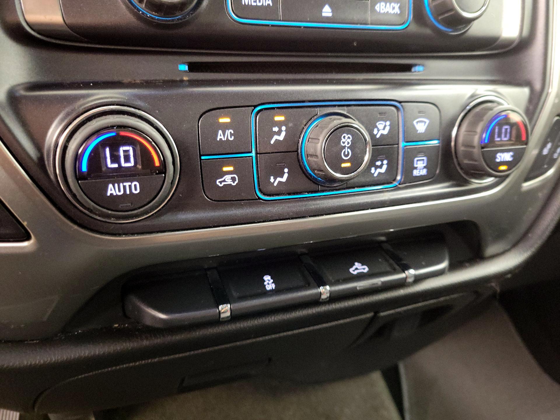 Thumbnail: 2017 Chevrolet Silverado 1500 - 16