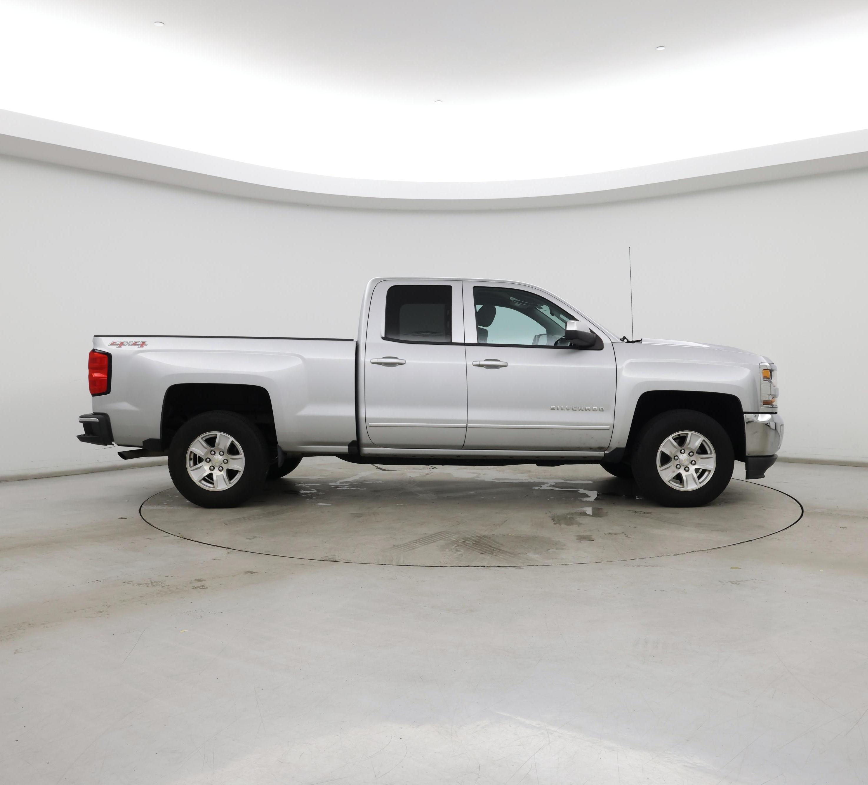 Thumbnail: 2017 Chevrolet Silverado 1500 - 7