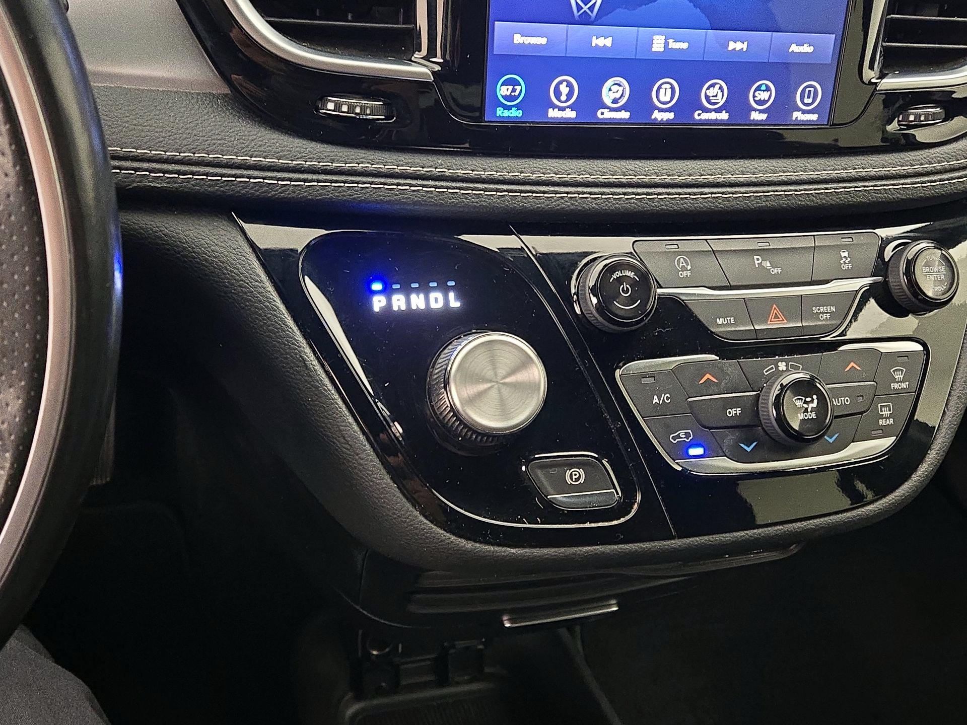 Thumbnail: 2019 Chrysler Pacifica - 17