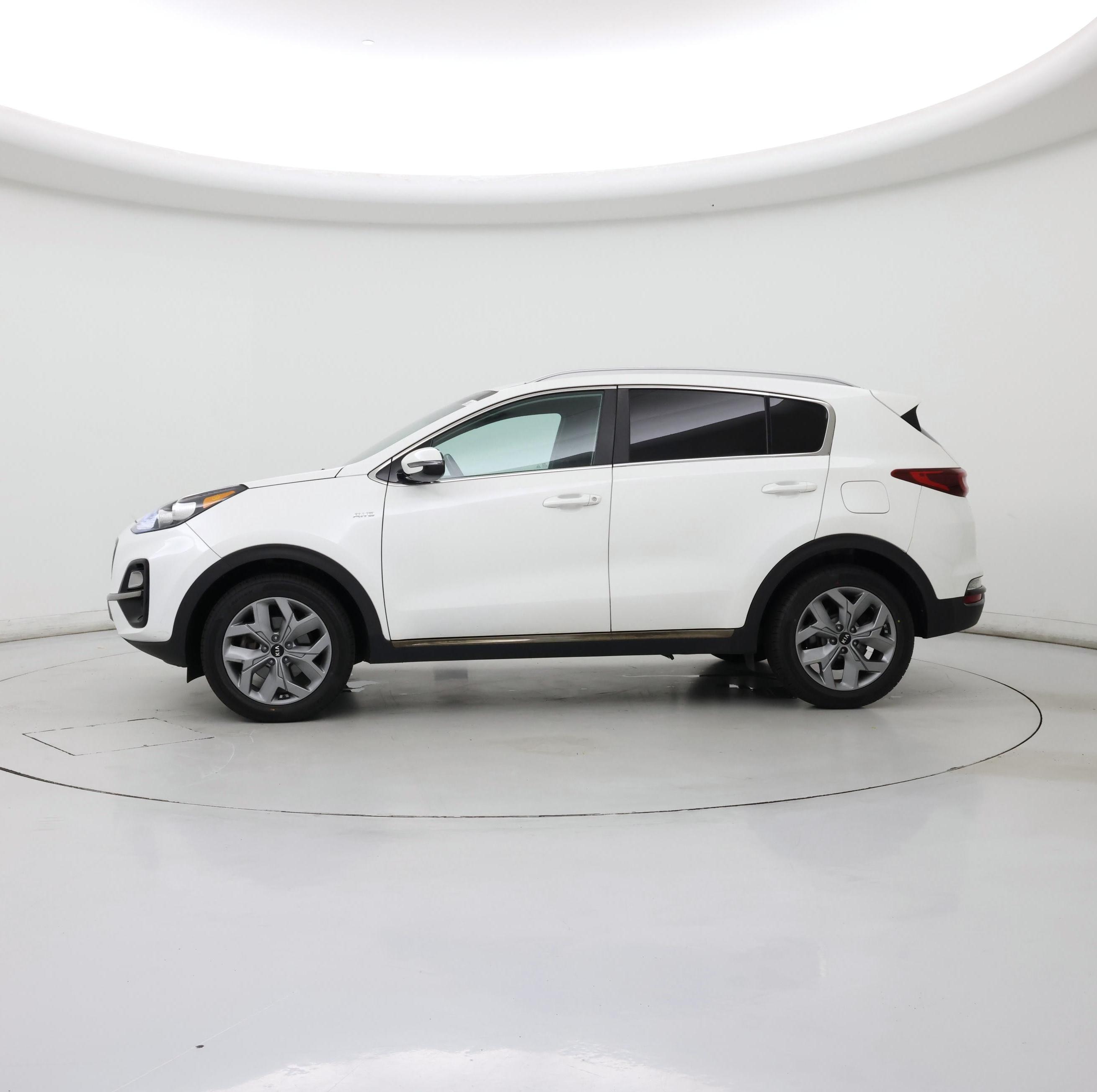 Thumbnail: 2020 Kia Sportage - 3