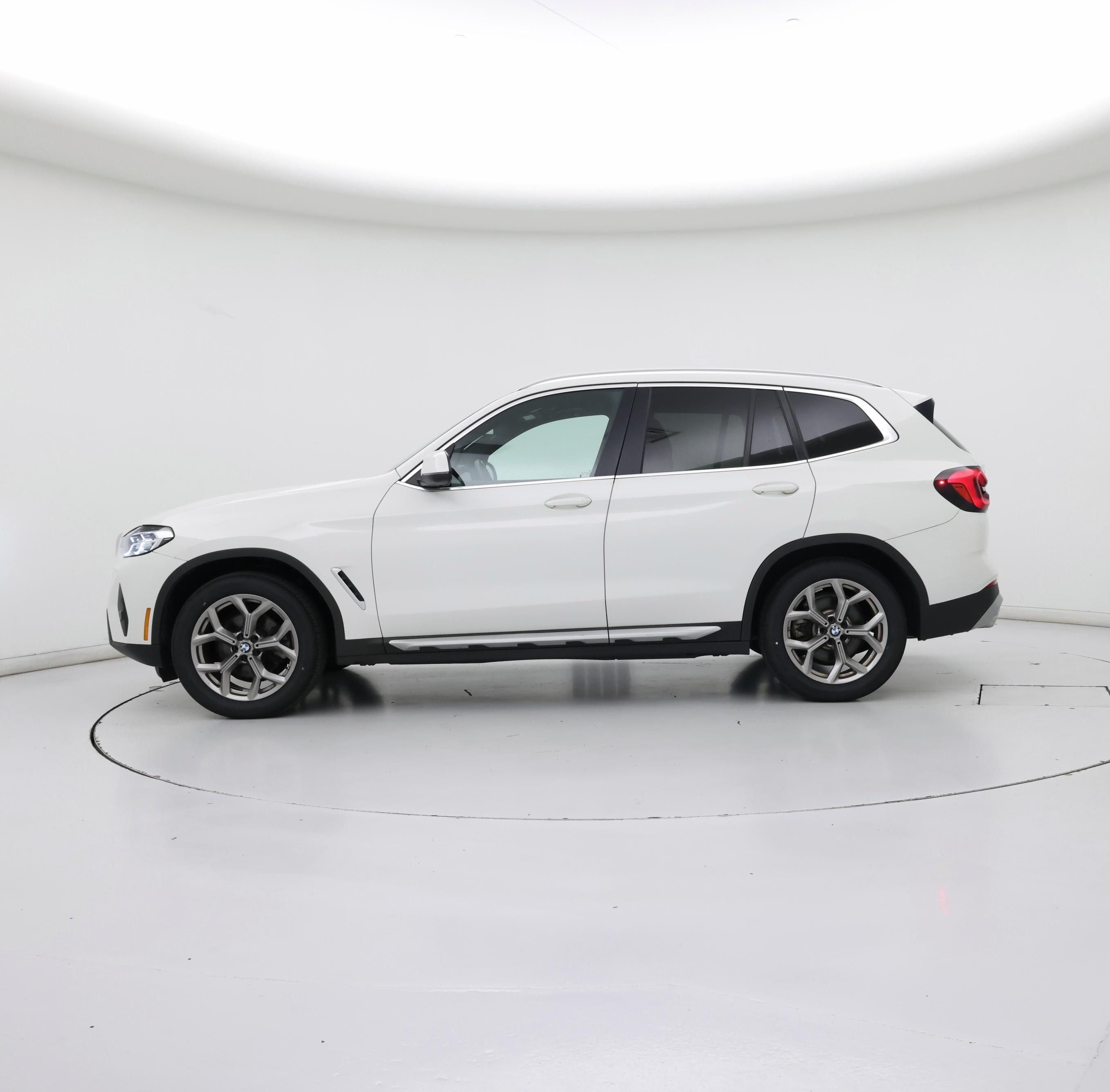 Thumbnail: 2022 BMW X3 - 3