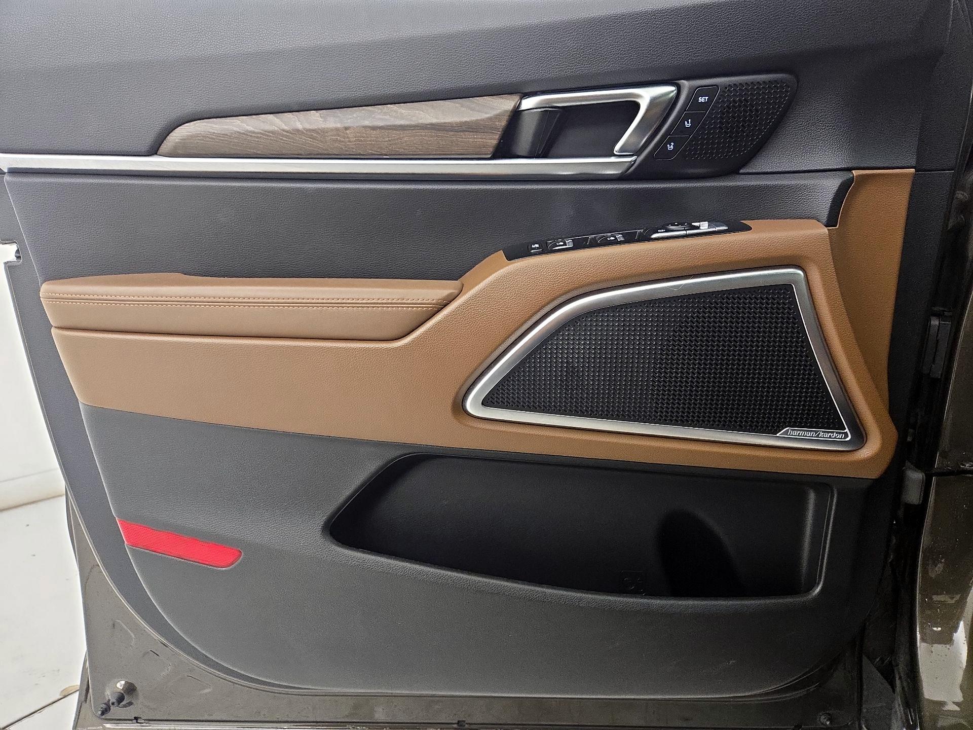 Thumbnail: 2020 Kia Telluride - 12