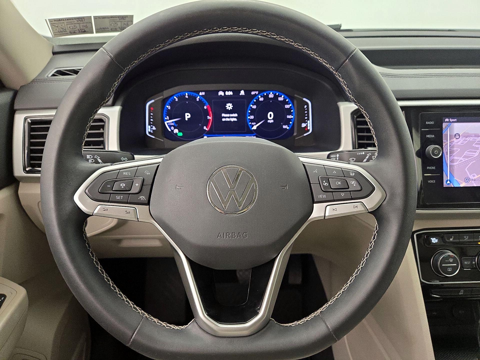 Thumbnail: 2021 Volkswagen Atlas - 10