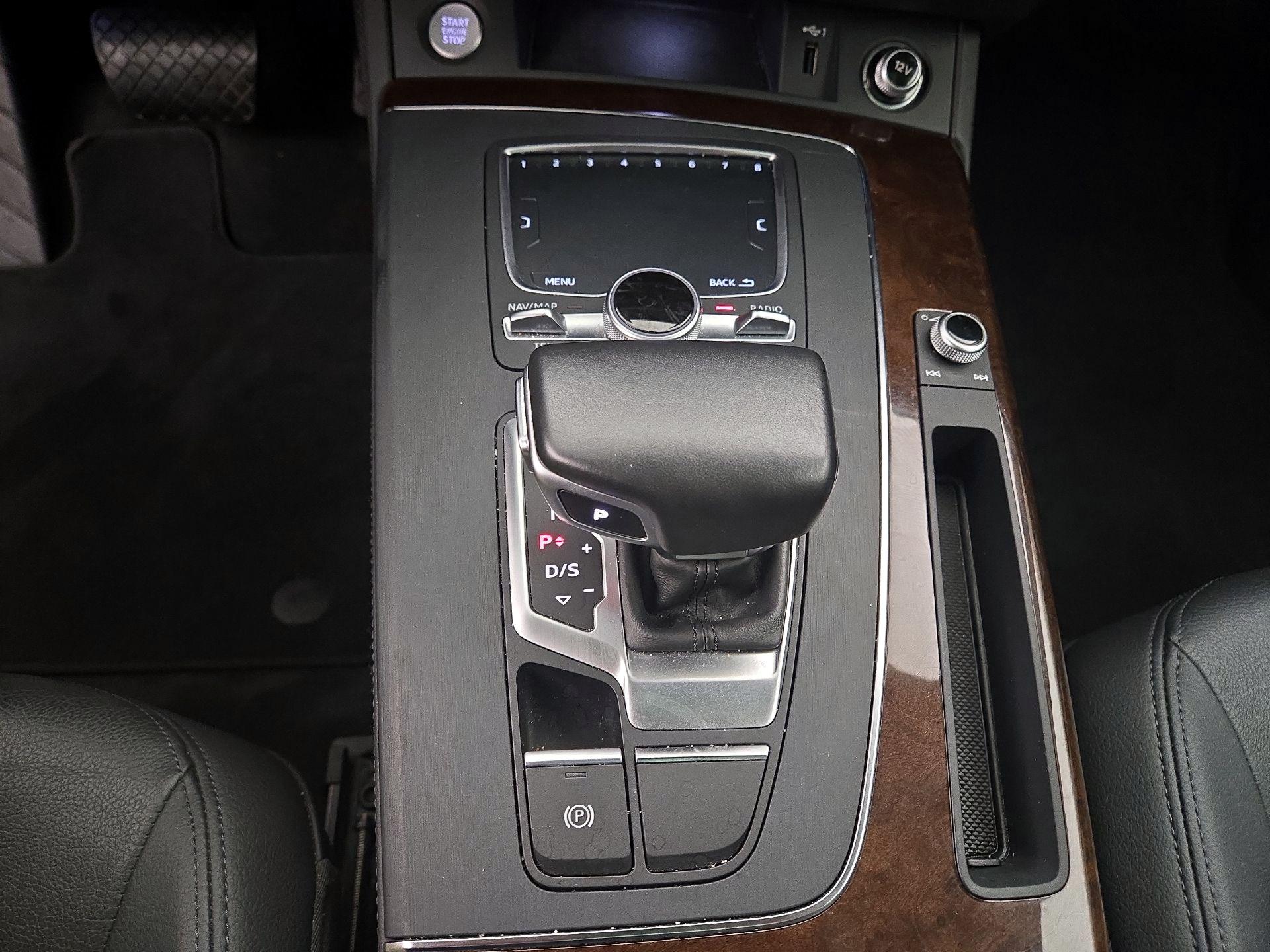 Thumbnail: 2019 Audi Q5 - 18