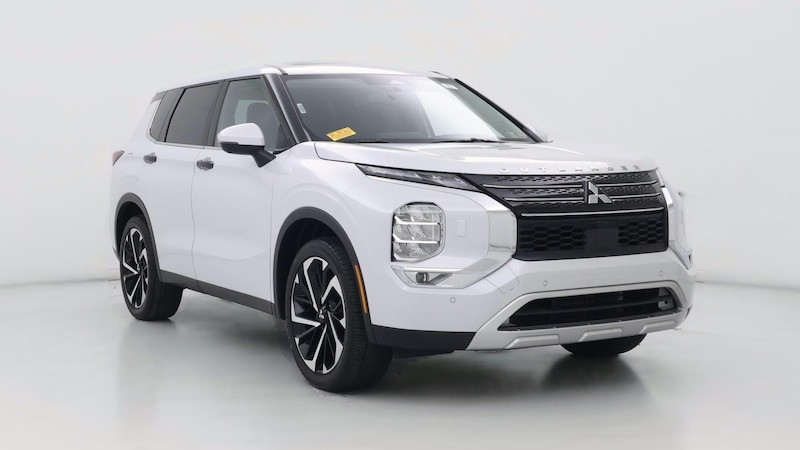2024 Mitsubishi Outlander SE Hero Image