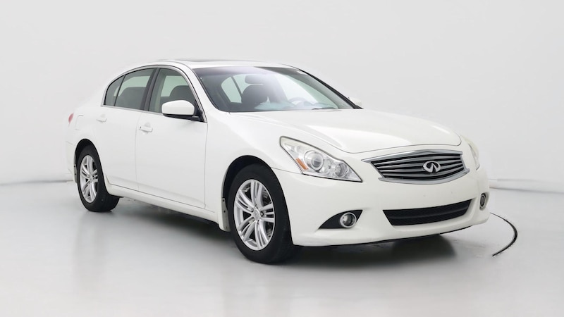 2013 INFINITI G37 X Hero Image