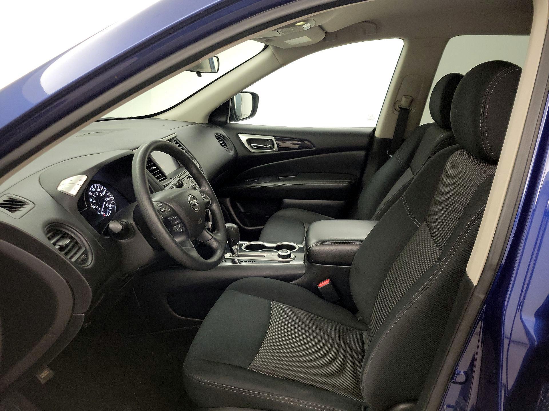 Thumbnail: 2019 Nissan Pathfinder - 11