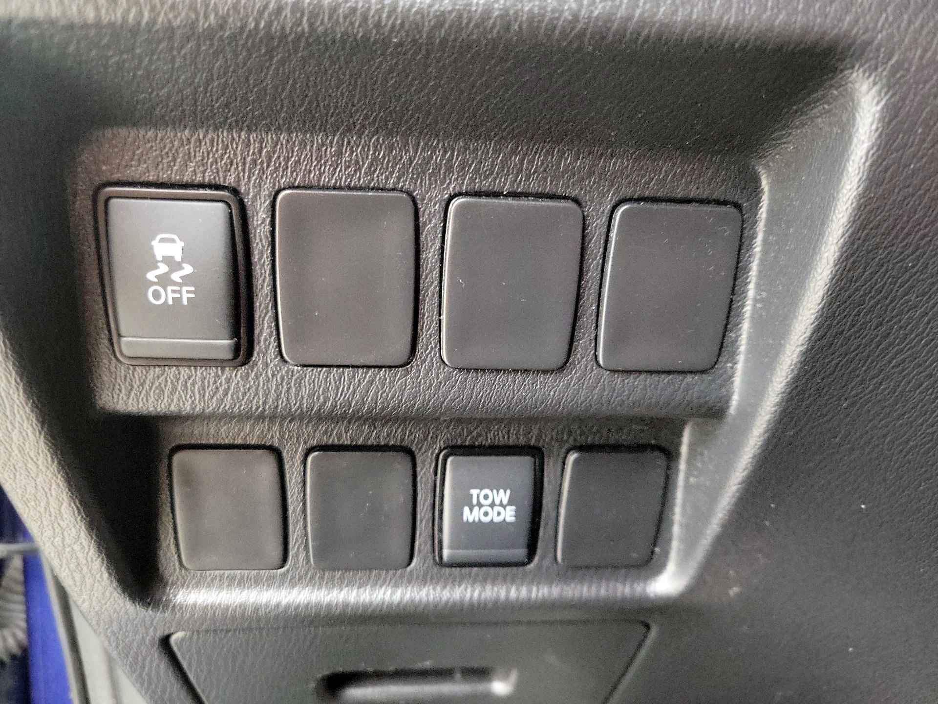 Thumbnail: 2019 Nissan Pathfinder - 13