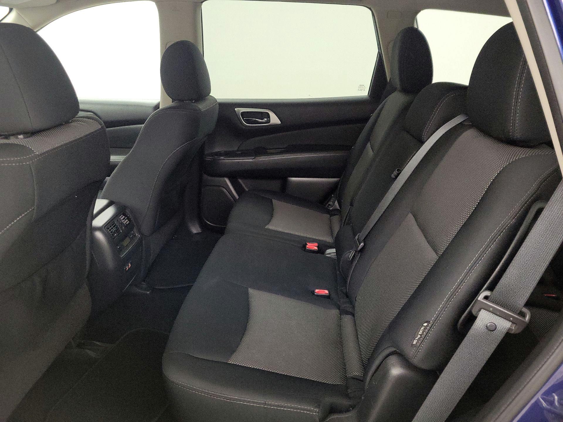 Thumbnail: 2019 Nissan Pathfinder - 19