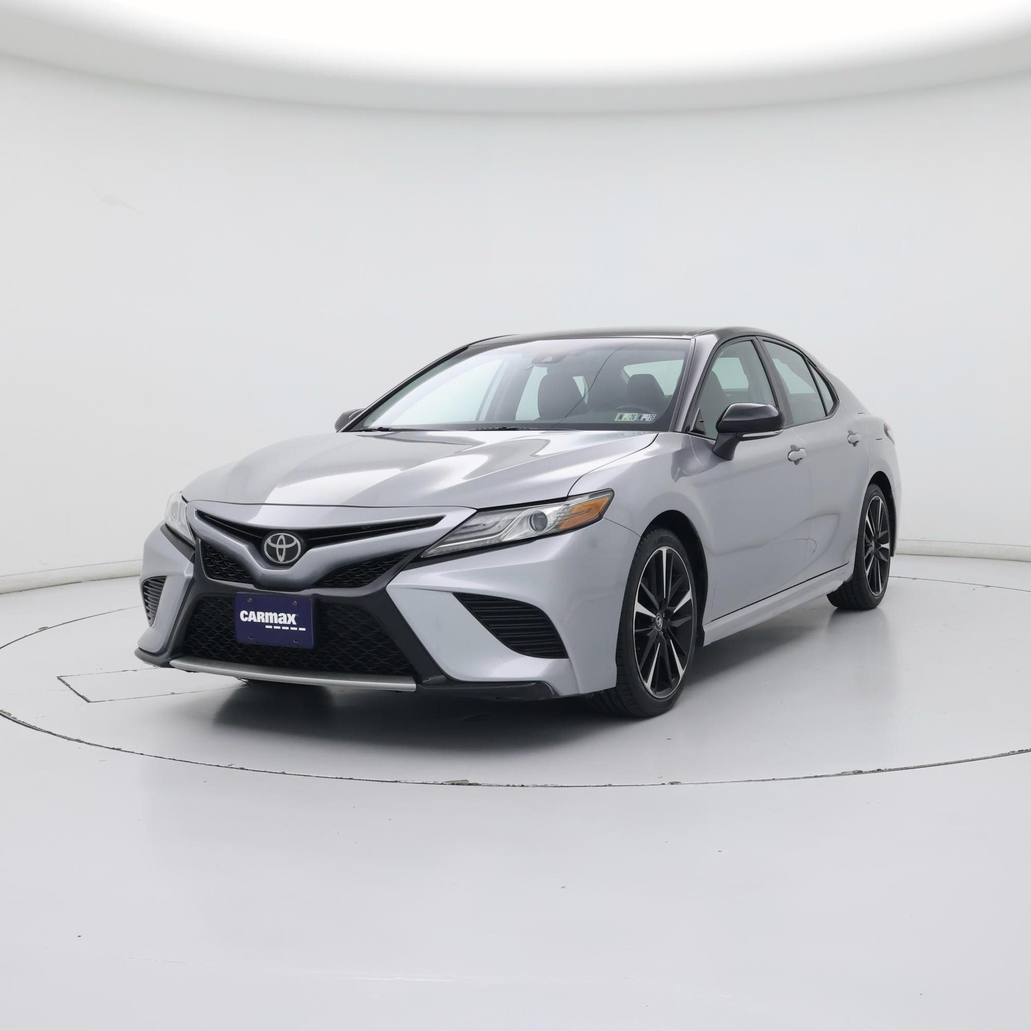 Thumbnail: 2019 Toyota Camry - 4