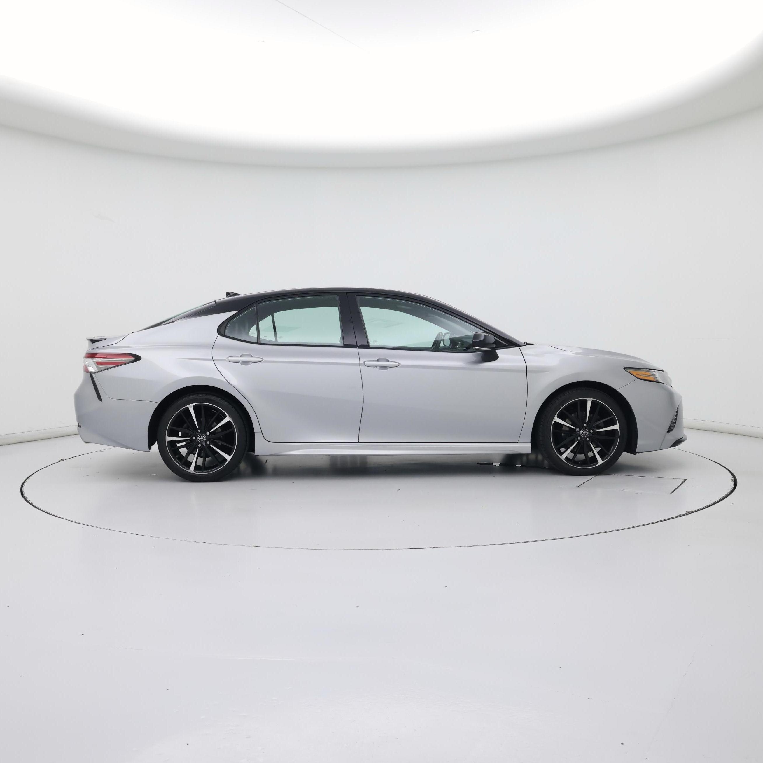 Thumbnail: 2019 Toyota Camry - 7