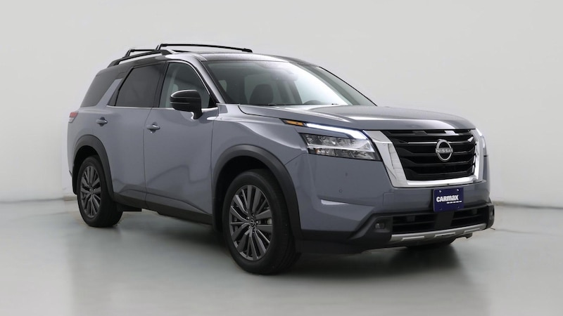 2024 Nissan Pathfinder SL Hero Image