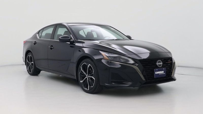 2023 Nissan Altima SR Hero Image