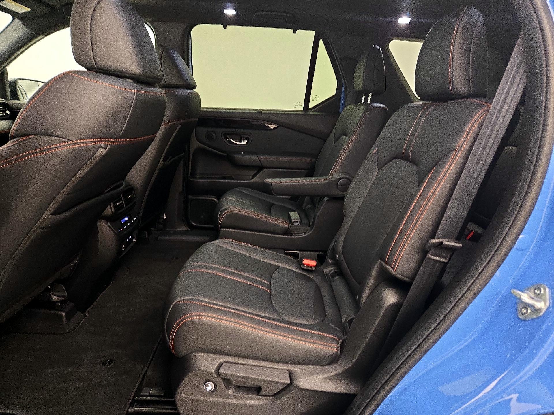 Thumbnail: 2025 Honda Pilot - 18