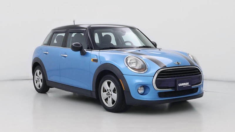 2016 MINI Cooper Hardtop  Hero Image