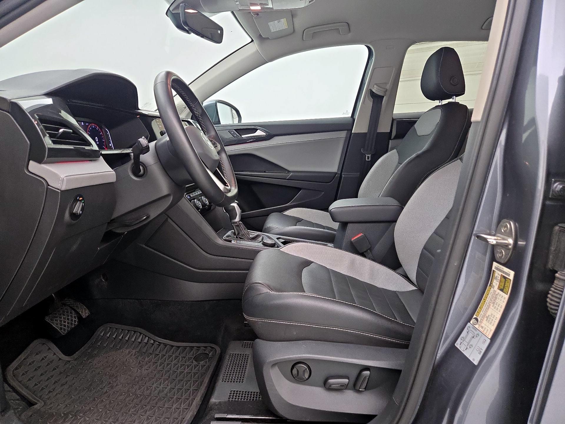 Thumbnail: 2022 Volkswagen Taos - 11