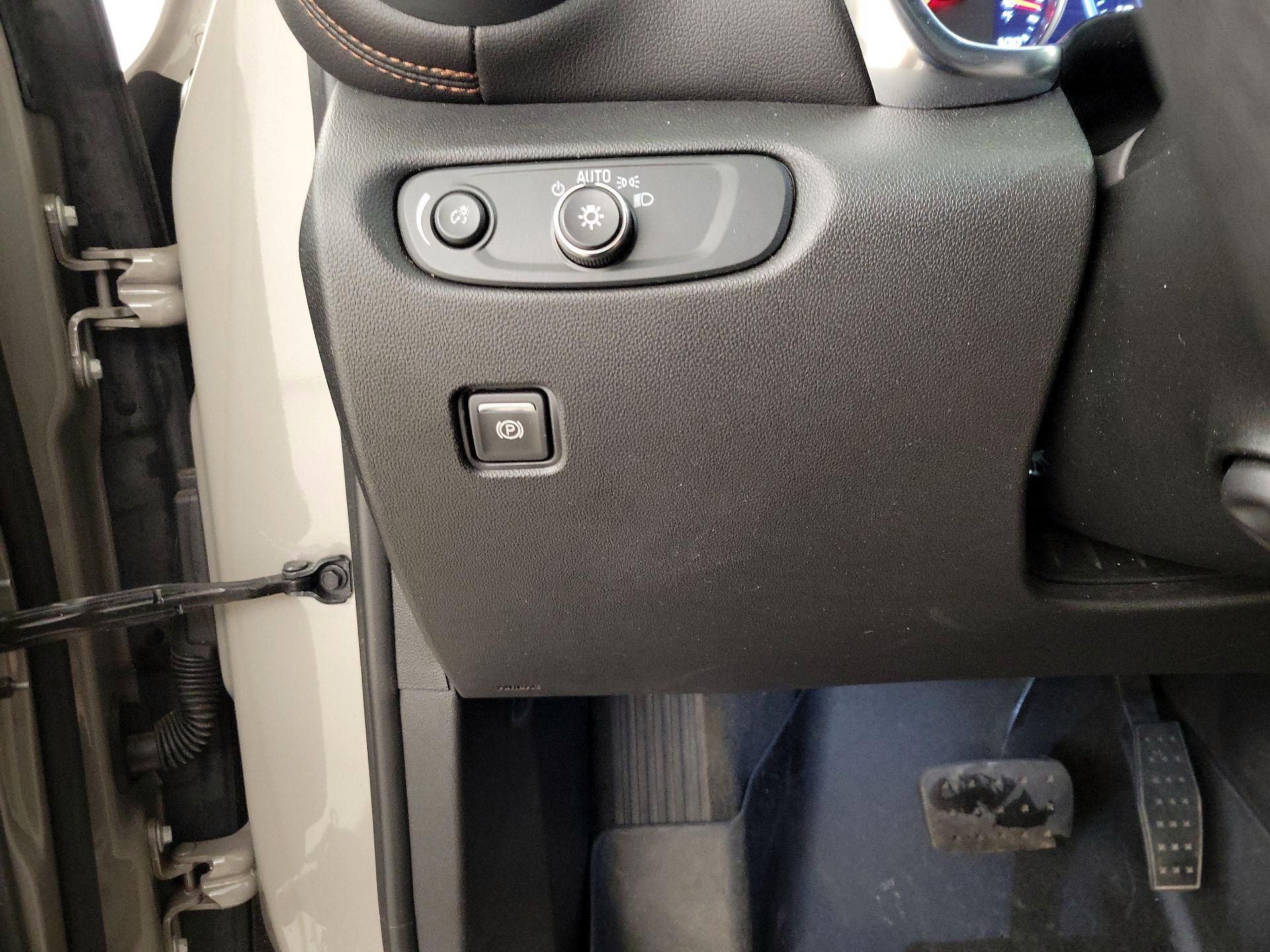 Thumbnail: 2022 Chevrolet Blazer - 13