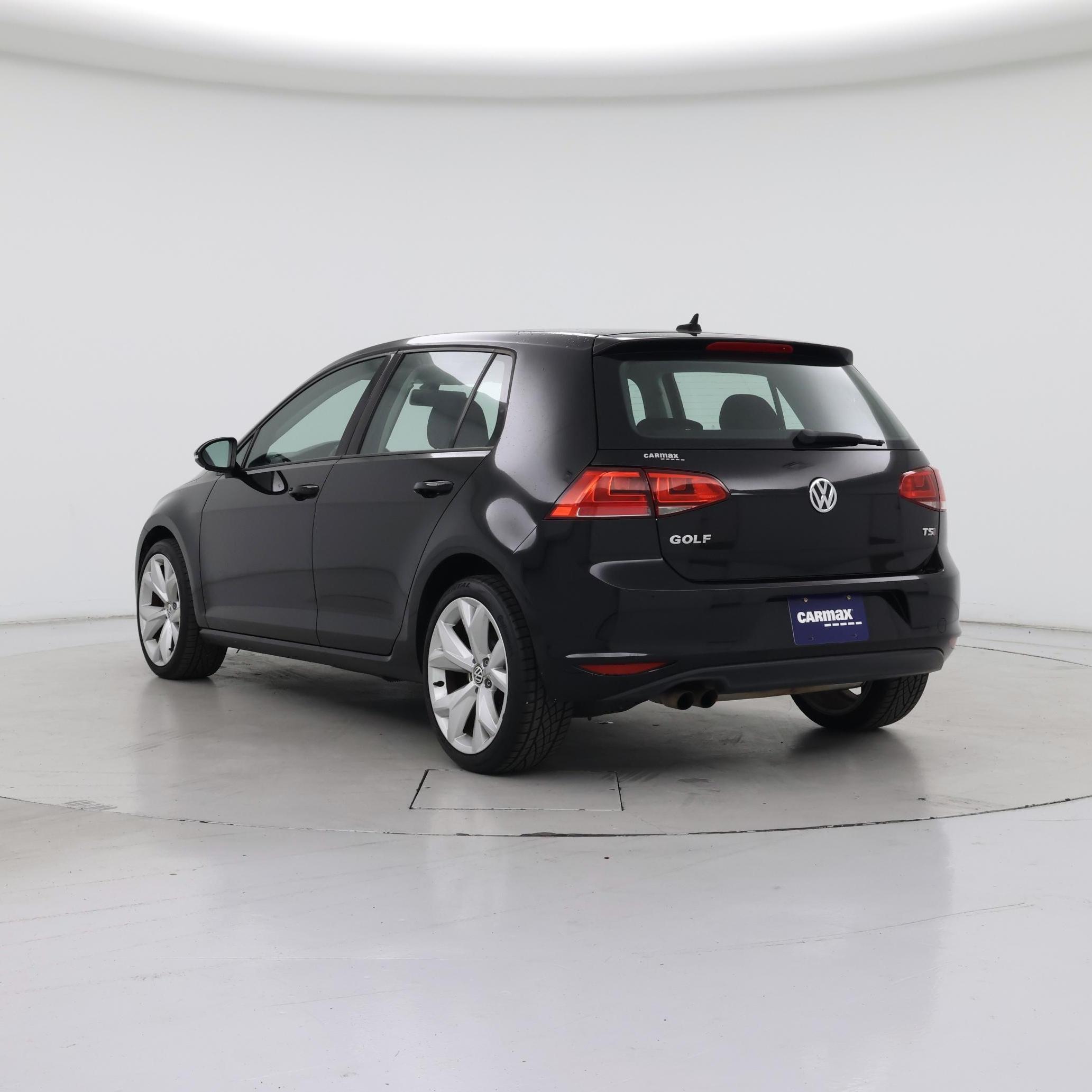 Thumbnail: 2017 Volkswagen Golf - 2