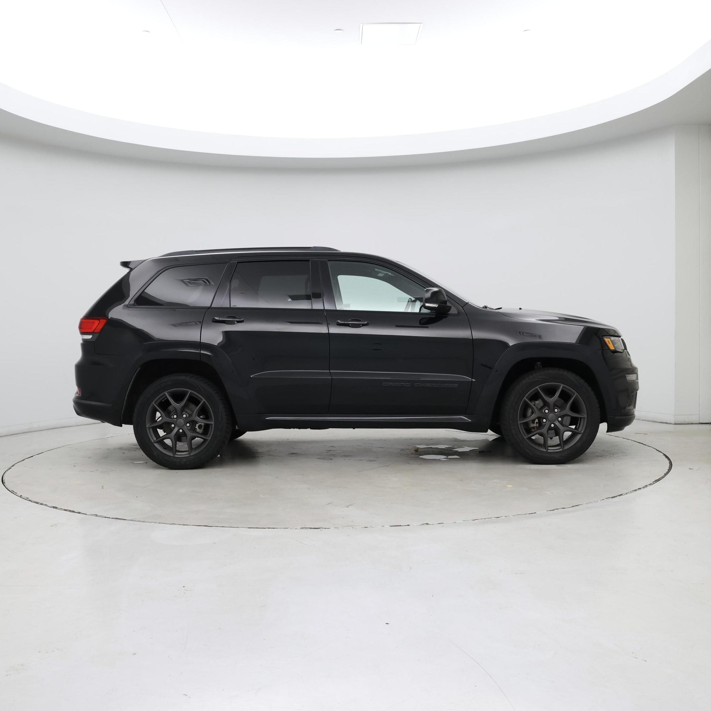 Thumbnail: 2020 Jeep Grand Cherokee - 7