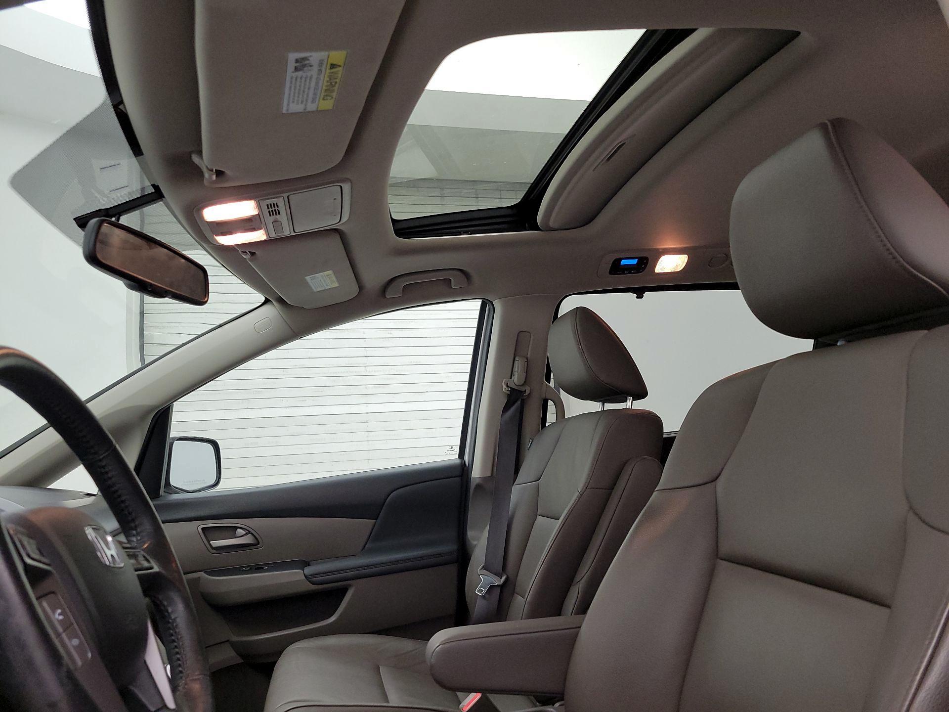 Thumbnail: 2013 Honda Odyssey - 20
