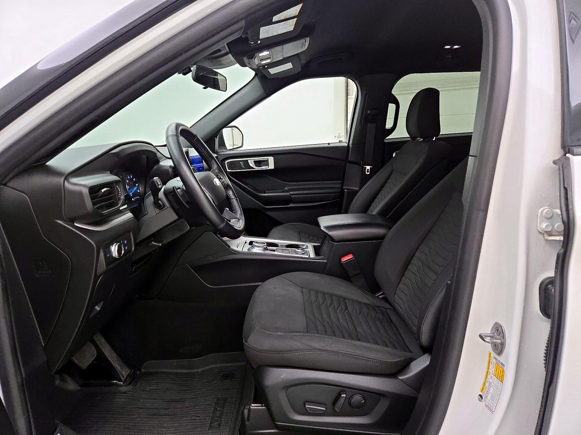 Thumbnail: 2020 Ford Explorer - 11