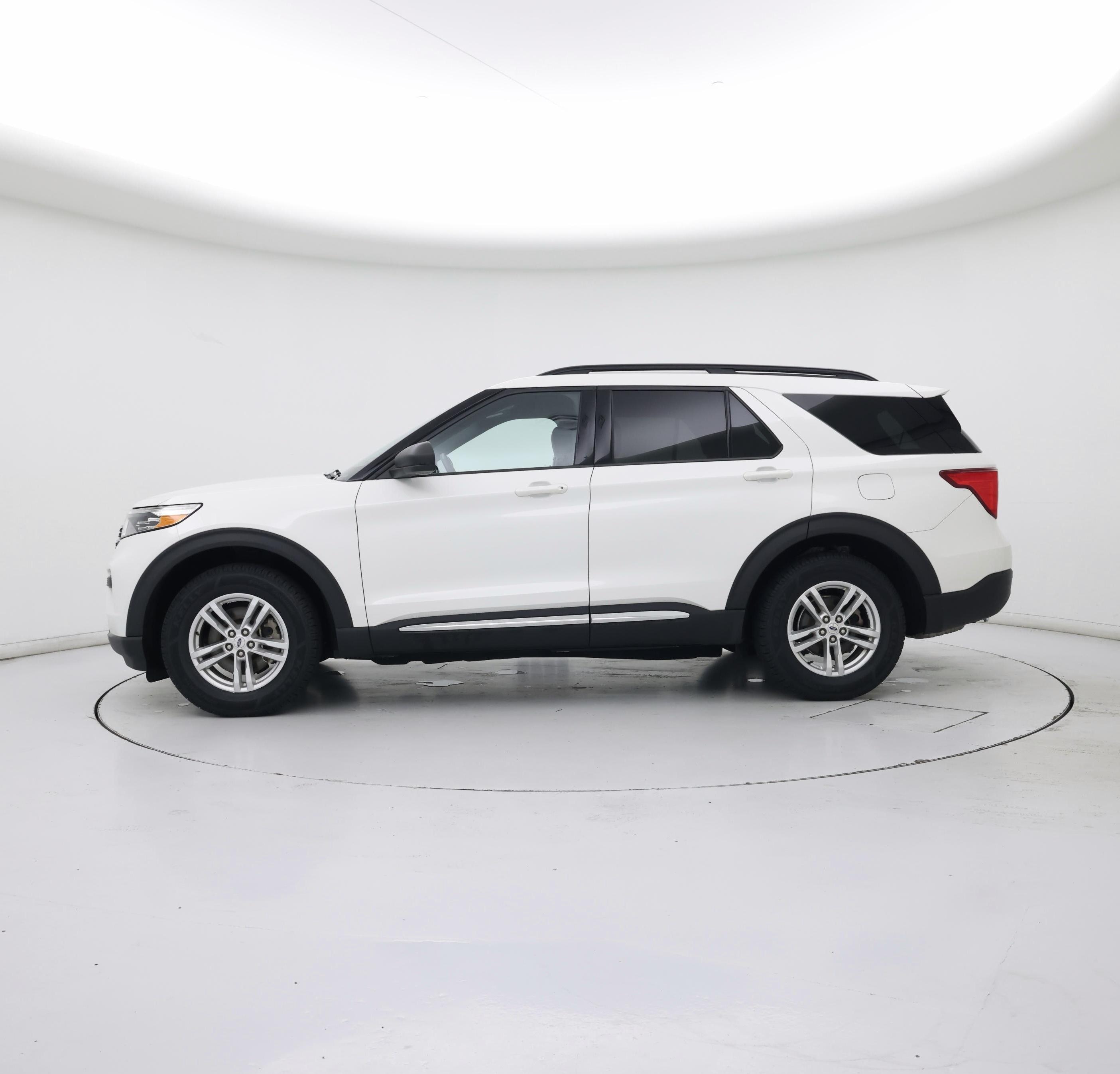 Thumbnail: 2020 Ford Explorer - 3