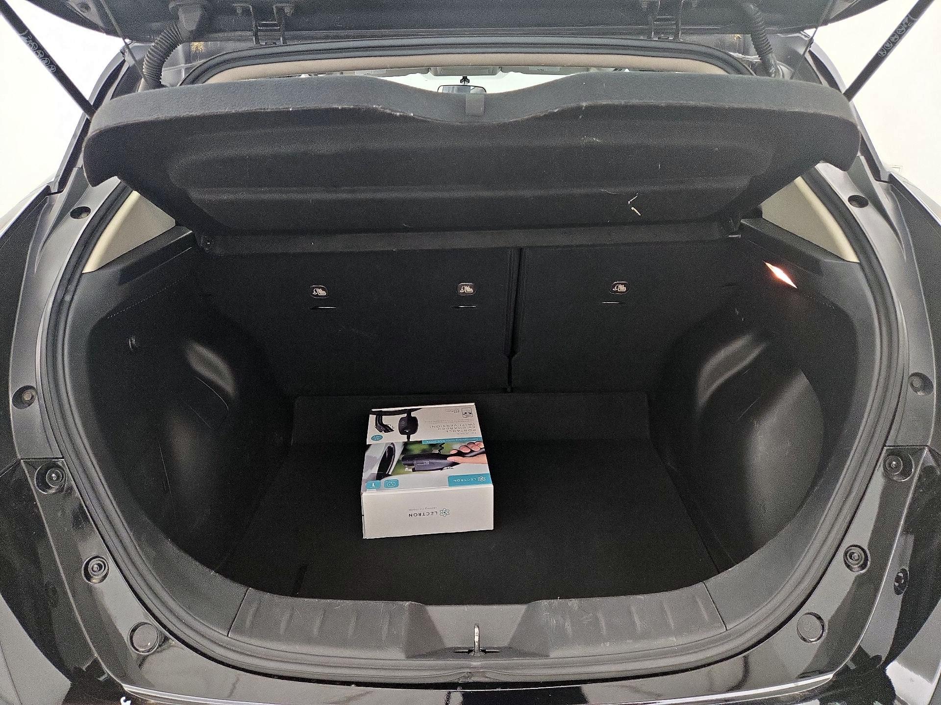Thumbnail: 2019 Nissan Leaf - 19