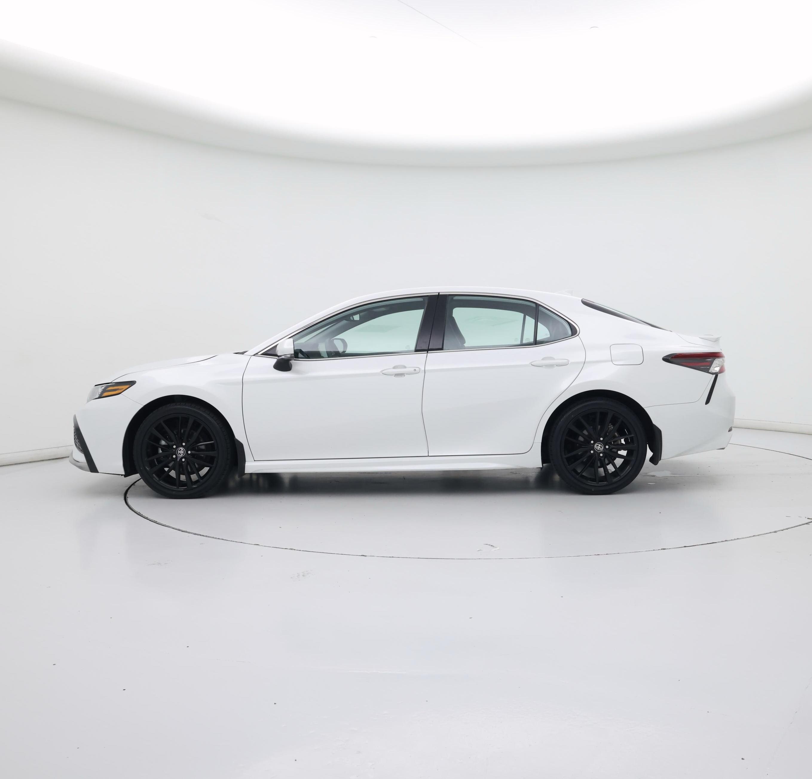 Thumbnail: 2023 Toyota Camry - 3