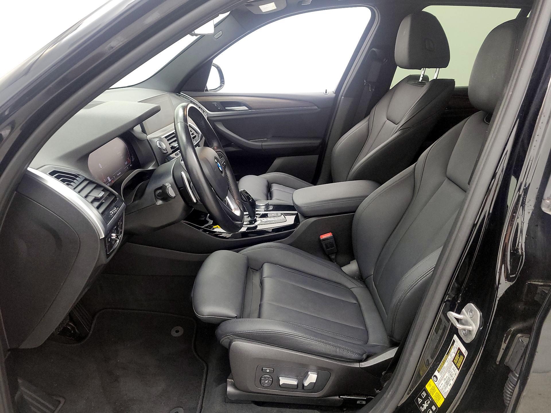 Thumbnail: 2021 BMW X3 - 11