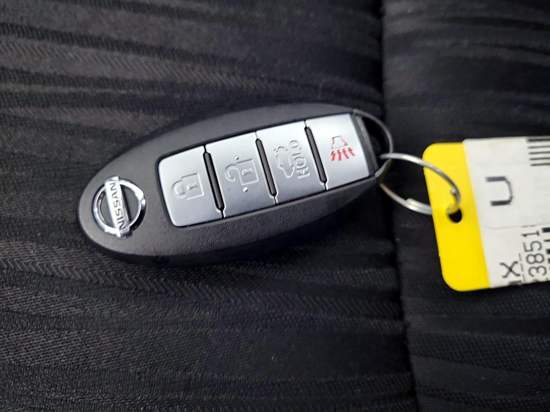 Thumbnail: 2019 Nissan Sentra - 19